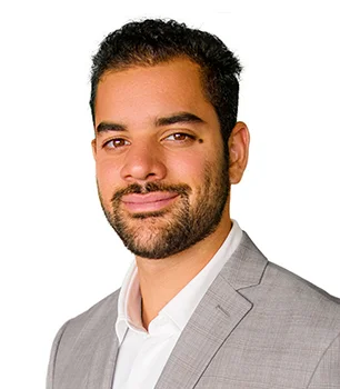 Portrait of Brad Starace, Realtor.