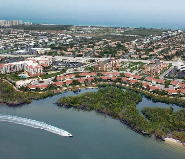 aerialview_mangrove_bay_600