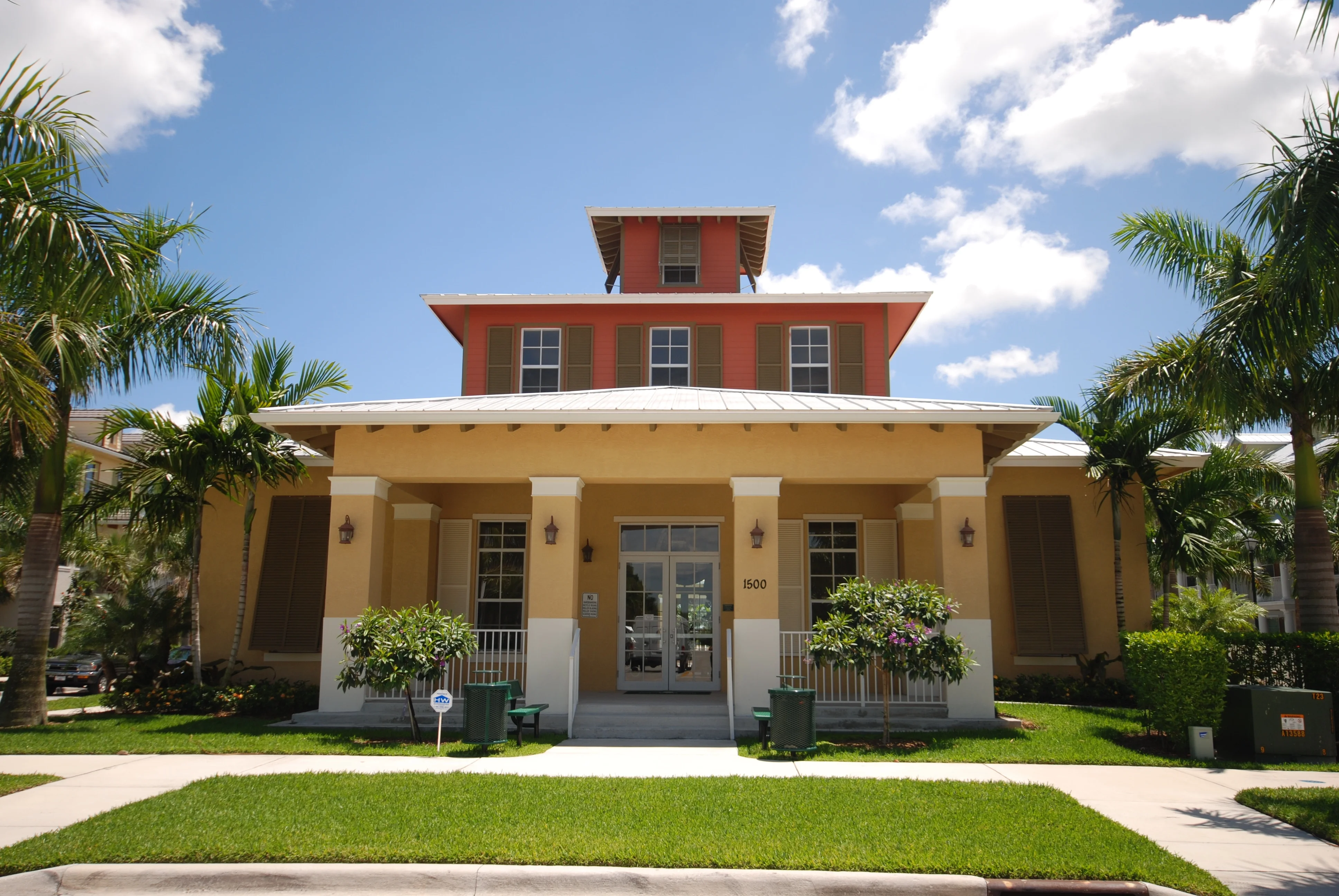 clubhouse1_3872