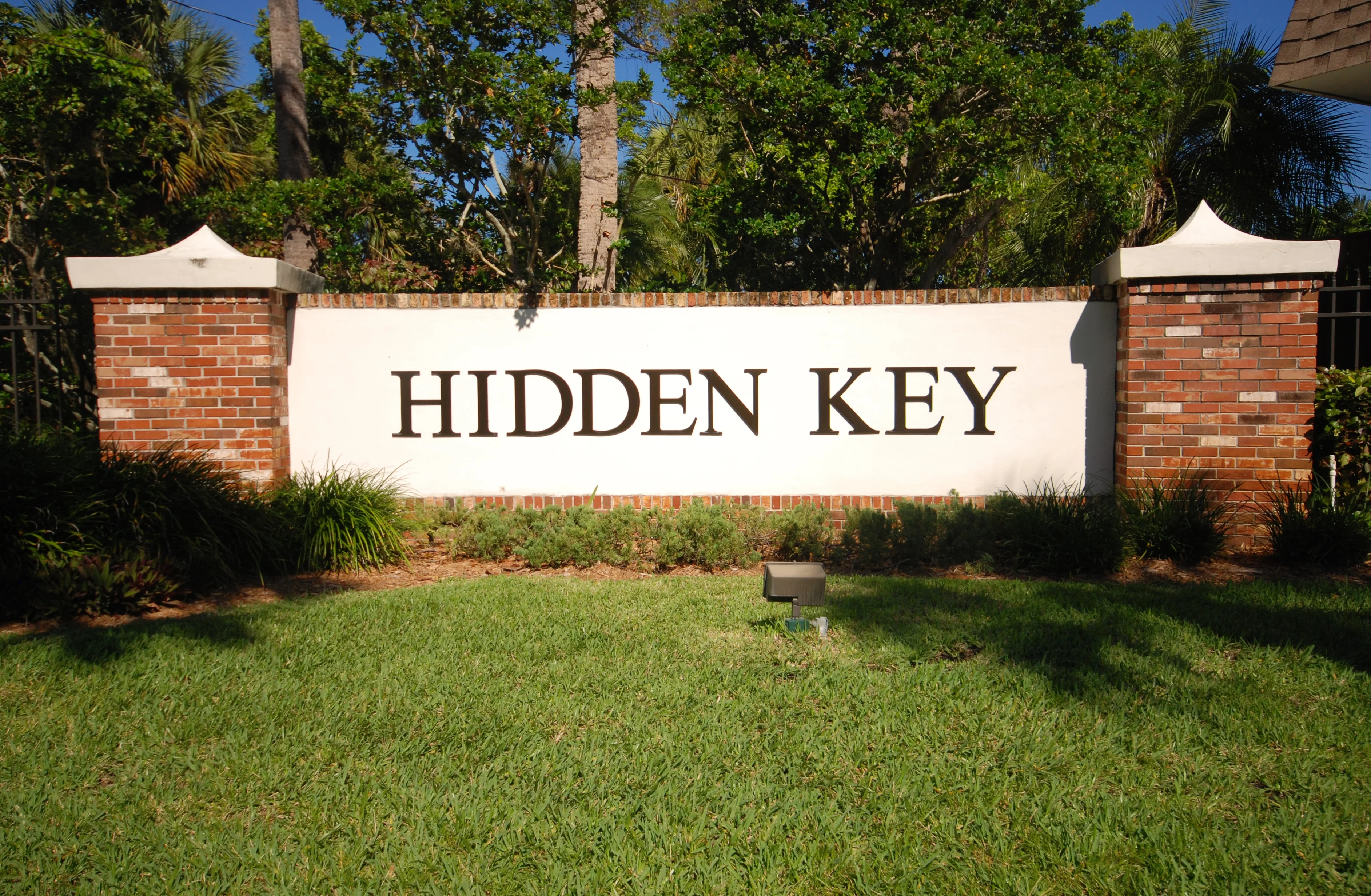 hidden_key_signage_3769
