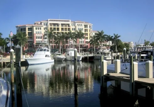 Jupiter Yacht Club Condos