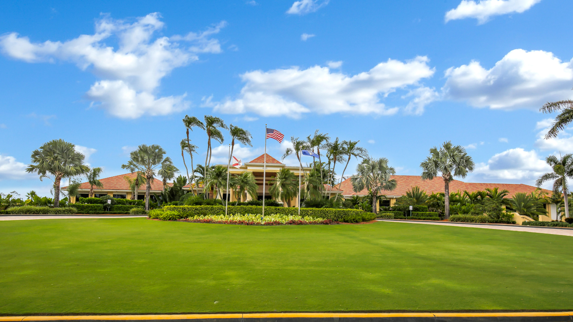the clubhouse at Ibis Country Club