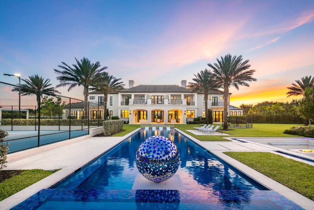 Jupiter Luxury Home