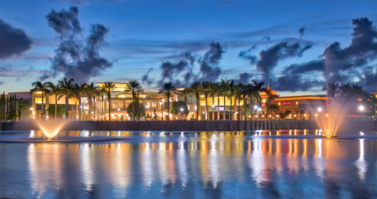 a view of the restaurants at the Gardens Mall in Palm Beach Gardens