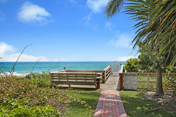 Boardwalk in Juno Beach